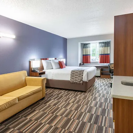 Microtel Inn & Suites By Wyndham Pittsburgh Airport Robinson Township  Exterior photo