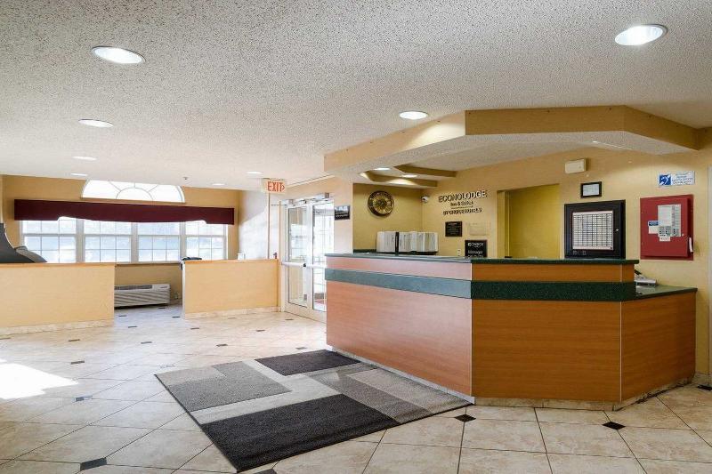 Microtel & By Wyndham Pittsburgh Airport 2*